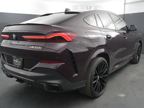 Used 2021 BMW X6 M50i image 6