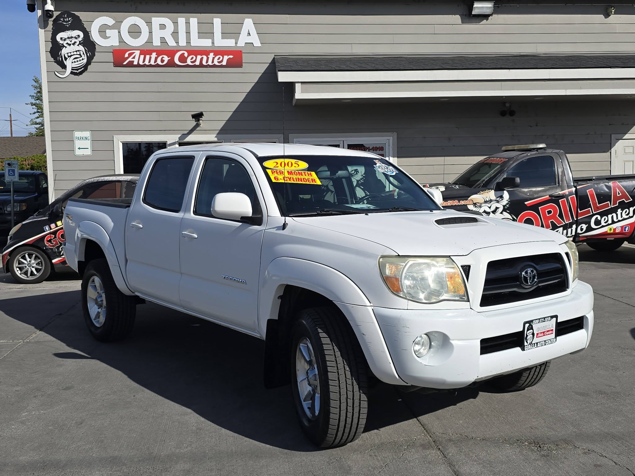 Used 2005 Toyota Tacoma 2WD Double Cab PreRunner image 1