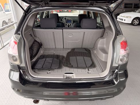 Used 2006 Toyota Matrix XR image 16