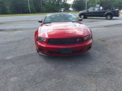 Used 2012 Ford Mustang image 5