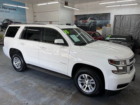 Used 2015 Chevrolet Tahoe 2WD LS image 2