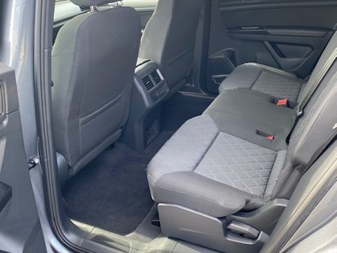 Used 2020 Volkswagen Atlas Cross Sport S image 24