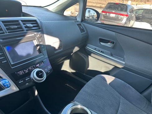 Used 2013 Toyota Prius V Three image 13