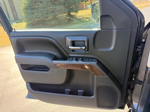 Used 2015 GMC Sierra 1500 SLE image 14