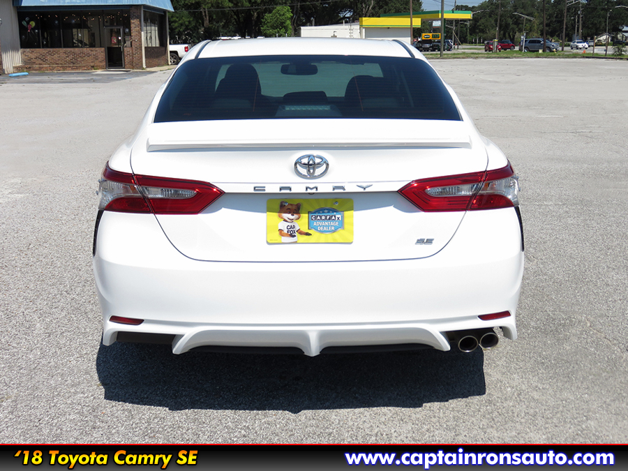 Used 2018 Toyota Camry SE Sport Sedan 4D FWD image 6