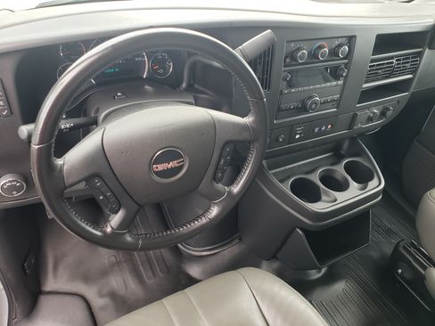 Used 2023 GMC Savana 2500 image 9