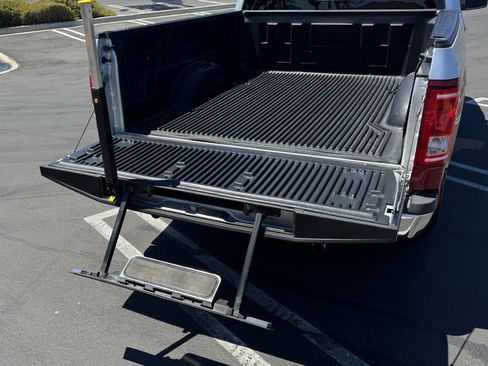 Used 2016 Ford F150 2WD SuperCab image 8