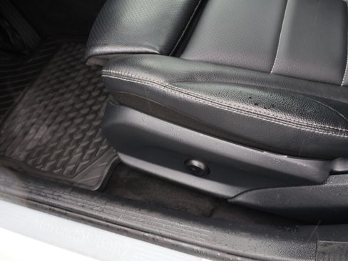 Used 2017 Mercedes-Benz C 300 Luxury image 20