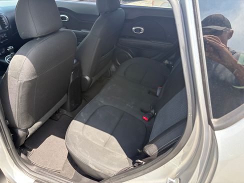 Used 2019 Kia Soul + FWD image 7