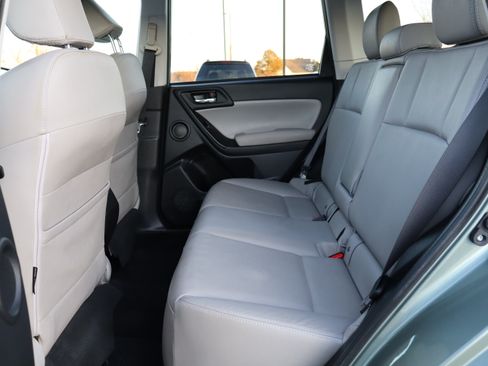 Used 2015 Subaru Forester 2.5i Touring image 12