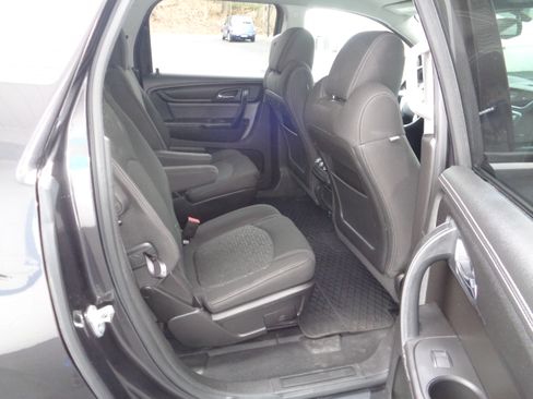 Used 2014 GMC Acadia SLE image 8