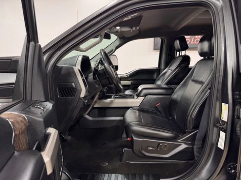 Used 2019 Ford F250 Lariat w/ Lariat Ultimate Package image 13