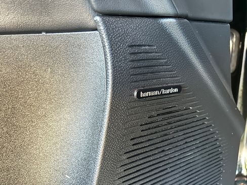 Used 2022 Dodge Challenger R/T Scat Pack RWD image 23
