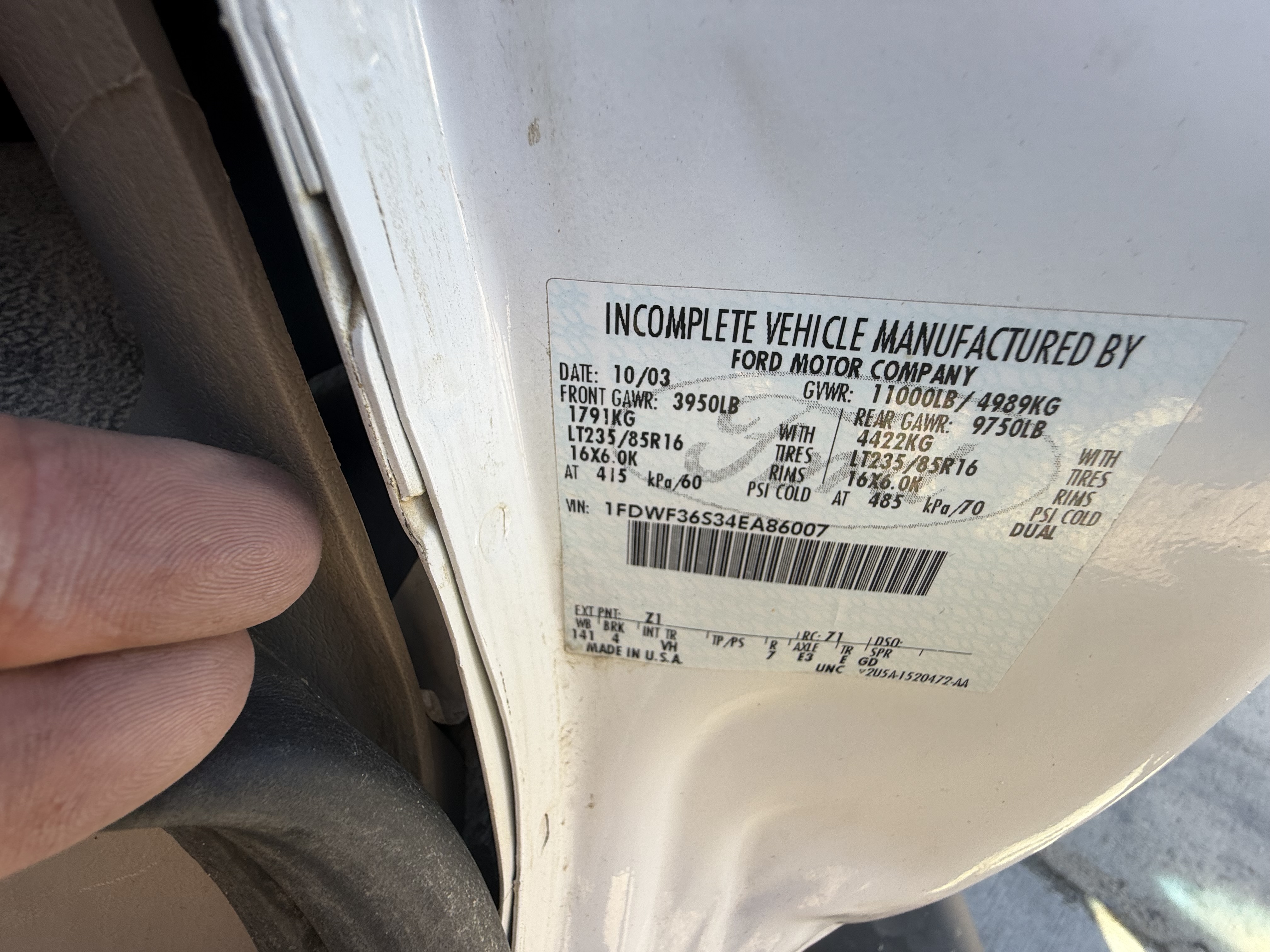 Used 2004 Ford F350 2WD Regular Cab DRW Super Duty image 12