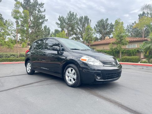 Used 2012 Nissan Versa 1.8 S w/ Special Edition FWD image 10