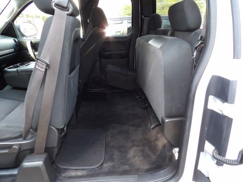 Used 2013 Chevrolet Silverado 1500 LT Z71 image 9