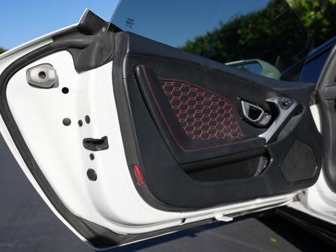 Used 2018 Lamborghini Huracan LP 580-2 image 9