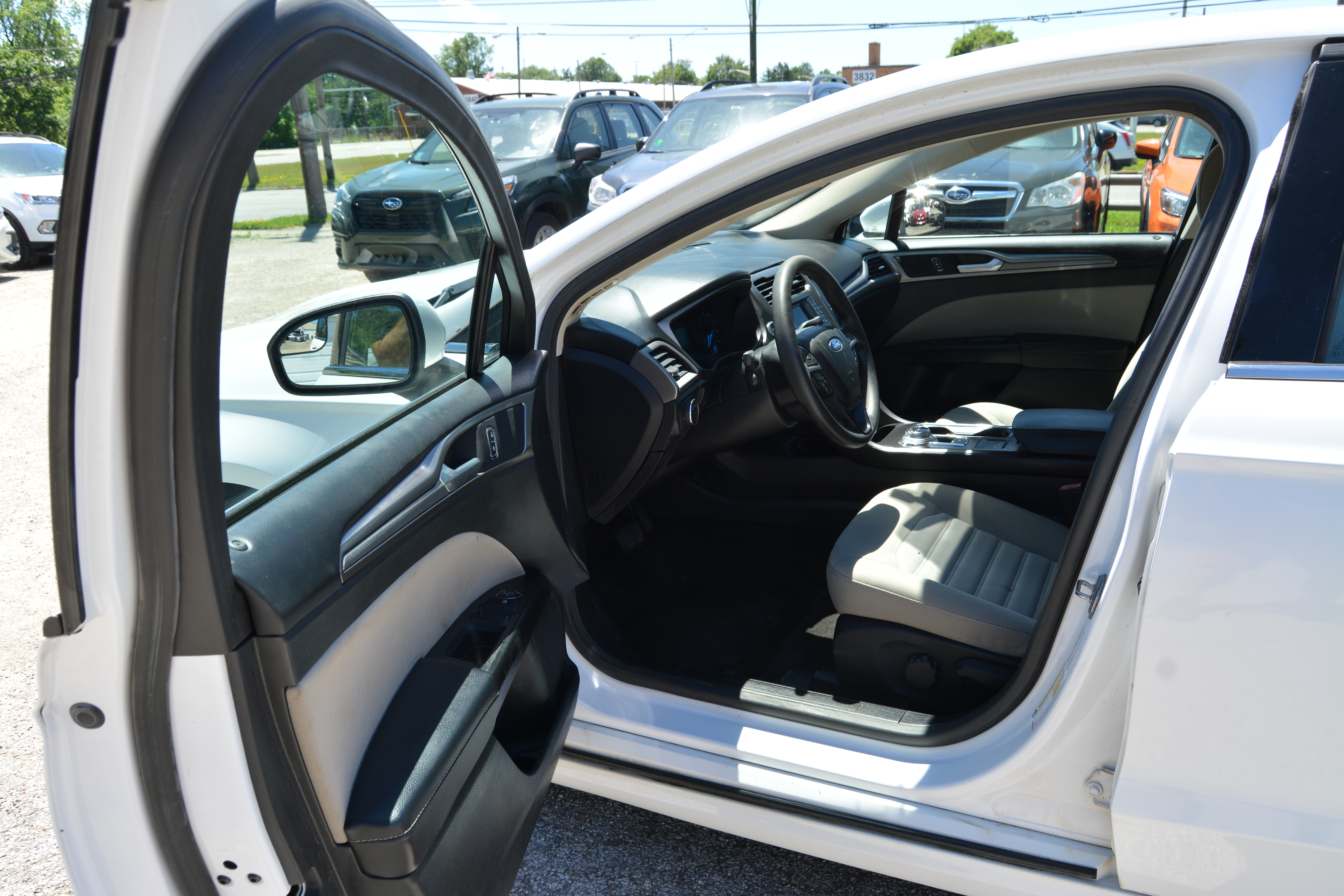 Used 2017 Ford Fusion S FWD image 13