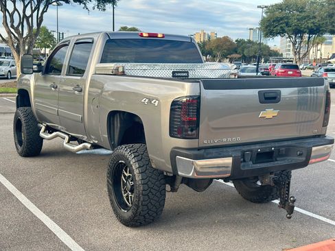 Used 2007 Chevrolet Silverado 2500 LT image 13