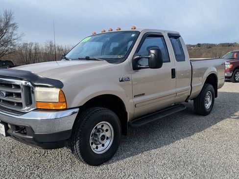 Used 2001 Ford F250 image 1