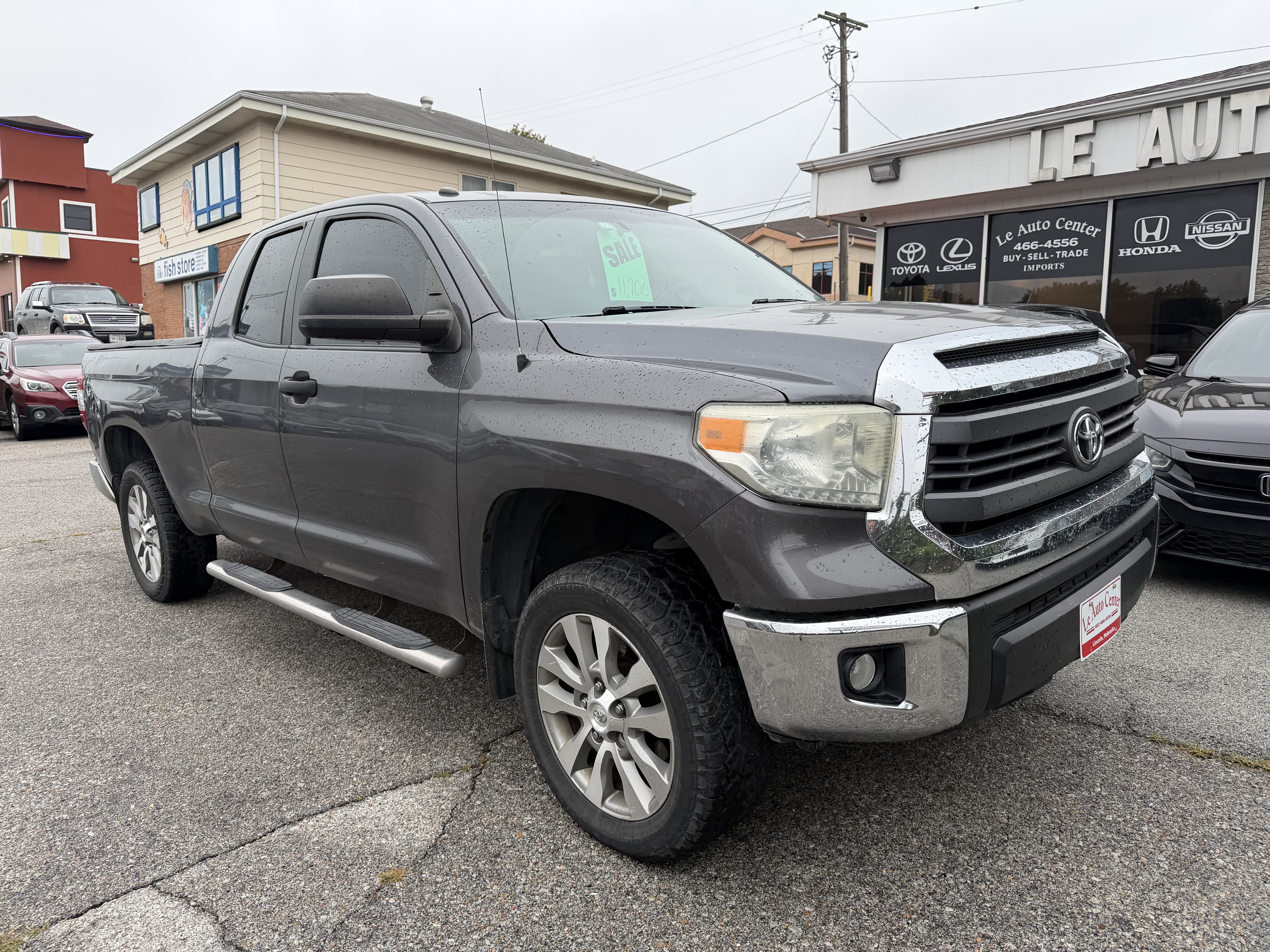 Used 2014 Toyota Tundra 4x4 Double Cab SR5 image 6