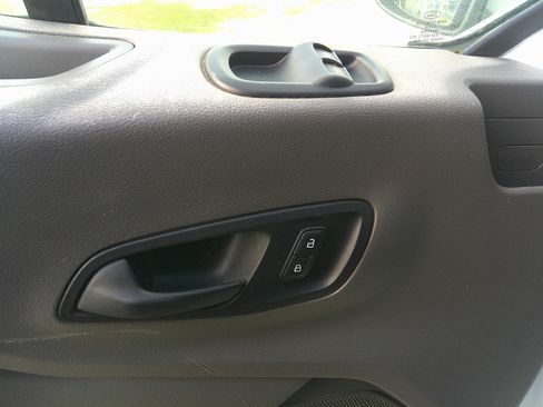 Used 2020 Ford Transit 150 XL image 13