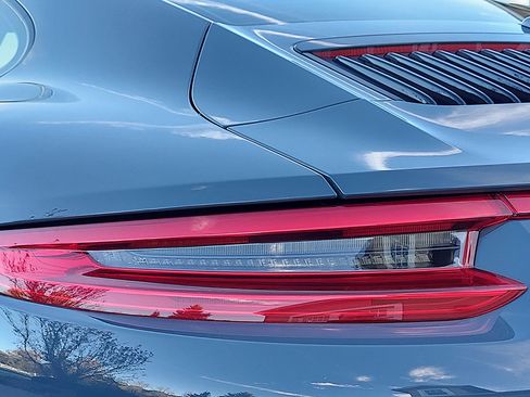 Used 2017 Porsche 911 Carrera 4S image 42