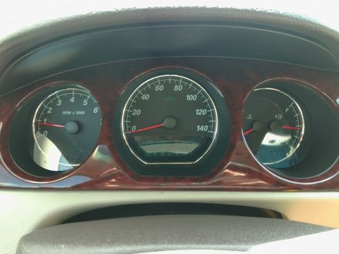 Used 2008 Buick Lucerne CX FWD image 54