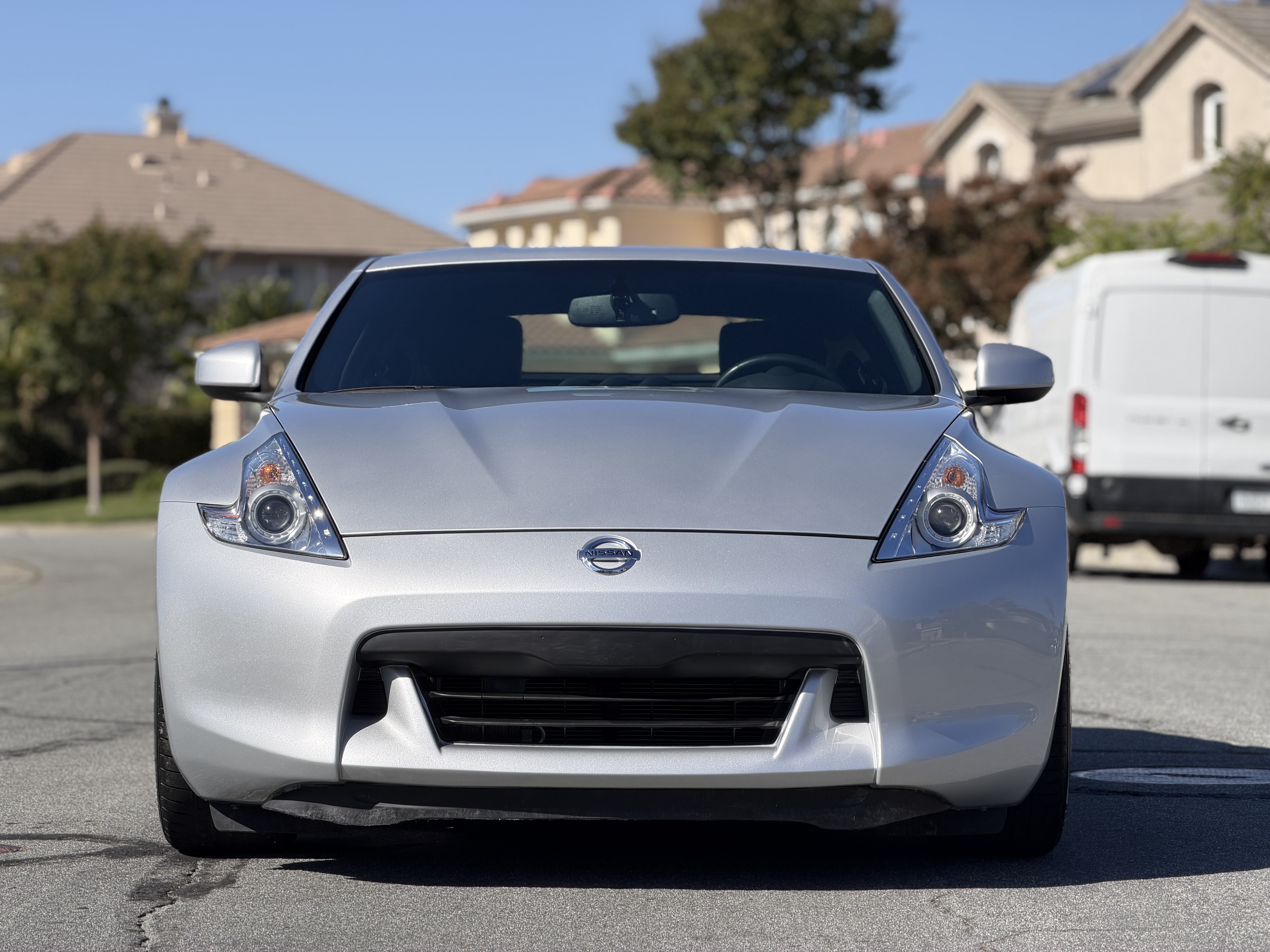 Used 2009 Nissan 370Z Coupe RWD image 3