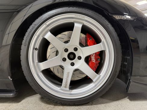 Used 2009 Nissan GT-R Premium AWD/4WD image 14