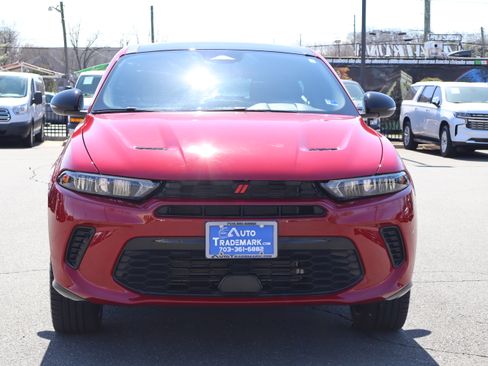 Used 2024 Dodge Hornet R/T Plus image 2