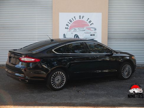 Used 2016 Ford Fusion Titanium image 4