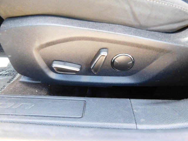 Used 2019 Ford Fusion SE FWD image 10