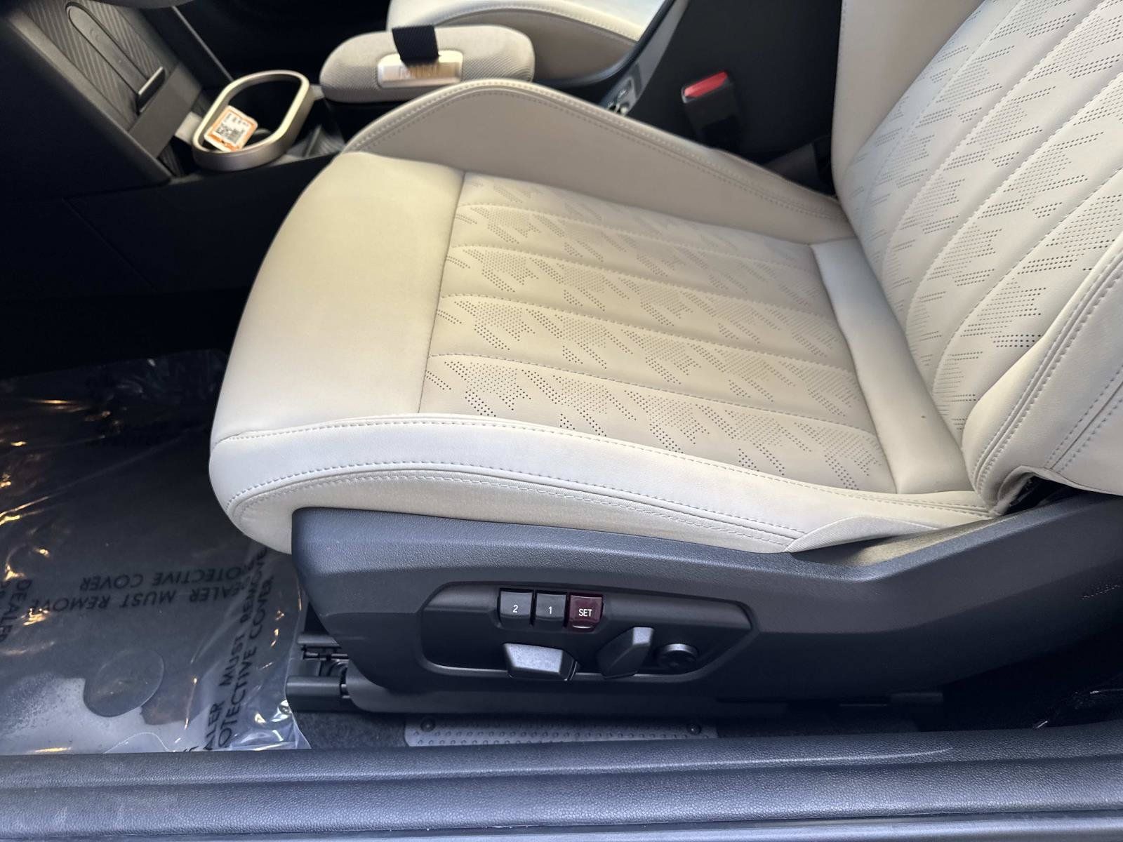 Used 2025 MINI Cooper S FWD image 10