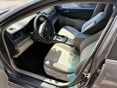 Used 2013 Toyota Camry SE Sedan FWD image 18