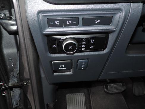 Used 2024 Ford F150 Sport image 44