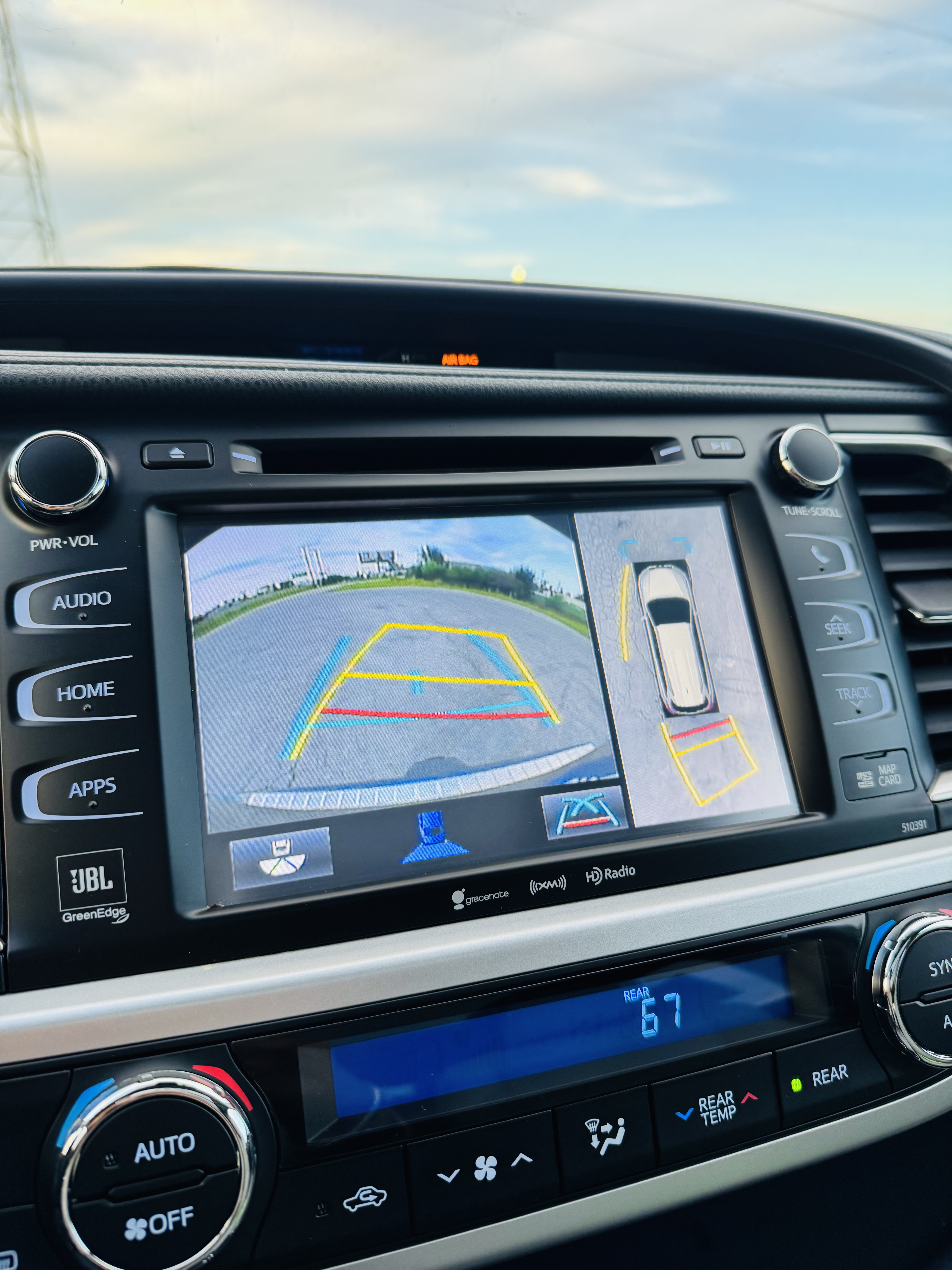 Used 2019 Toyota Highlander AWD Limited Platinum image 15