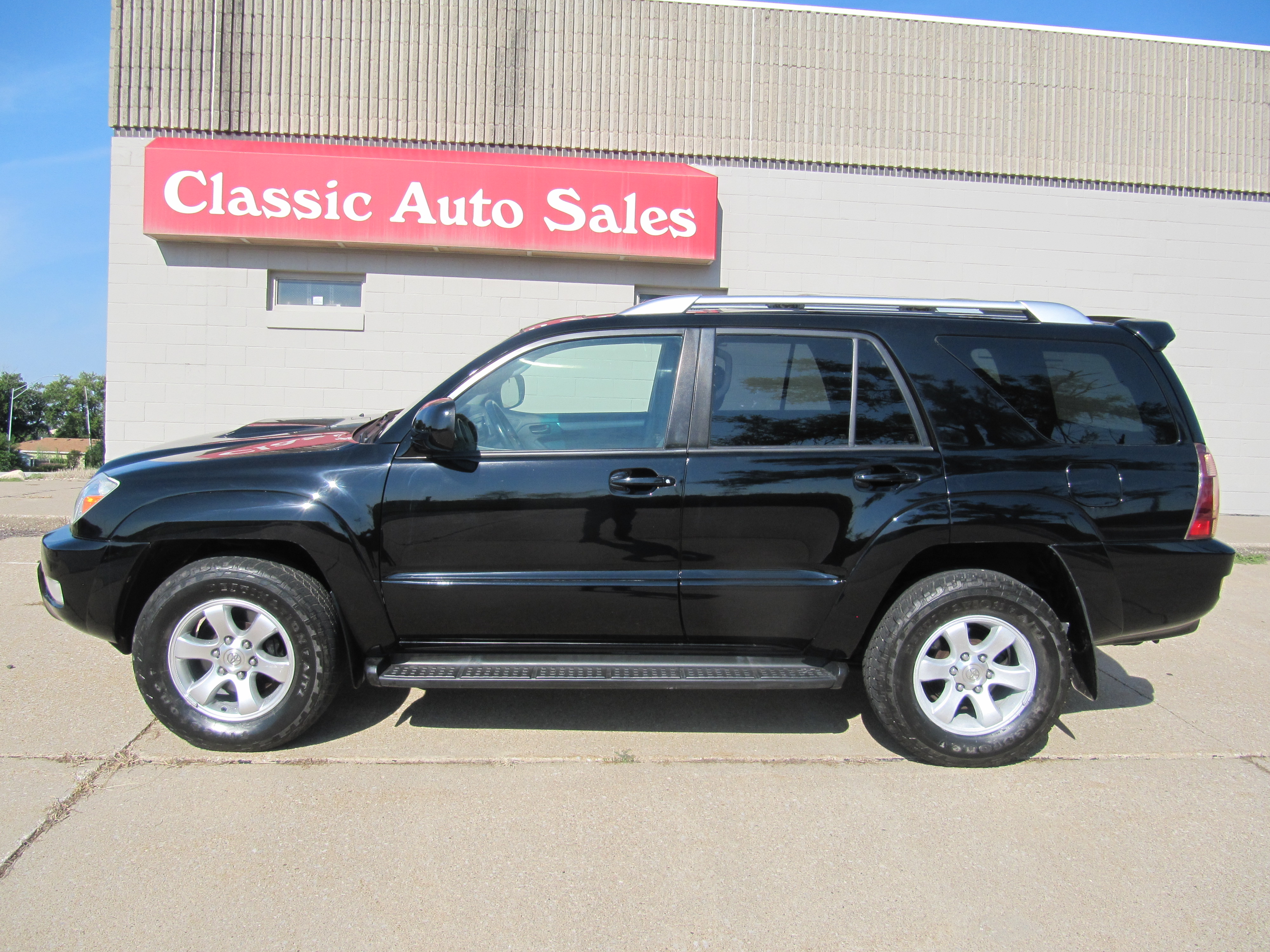Used 2004 Toyota 4Runner 4WD image 1
