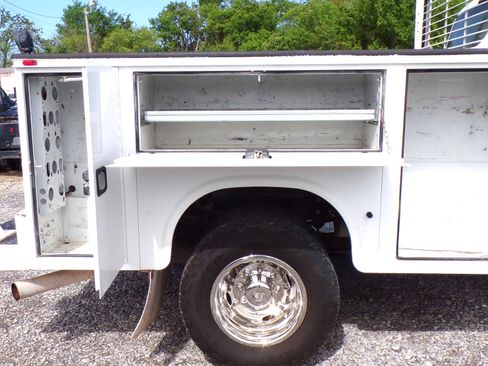 Used 2021 Ford F350 4x4 Crew Cab DRW Super Duty image 15