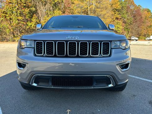 Used 2019 Jeep Grand Cherokee Limited image 12