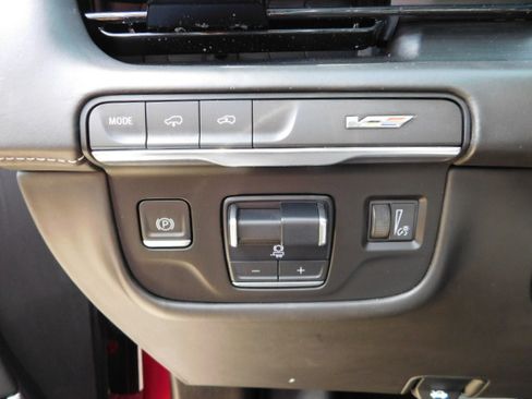 Used 2023 Cadillac Escalade V image 14