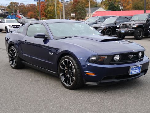 Used 2011 Ford Mustang GT Premium image 8