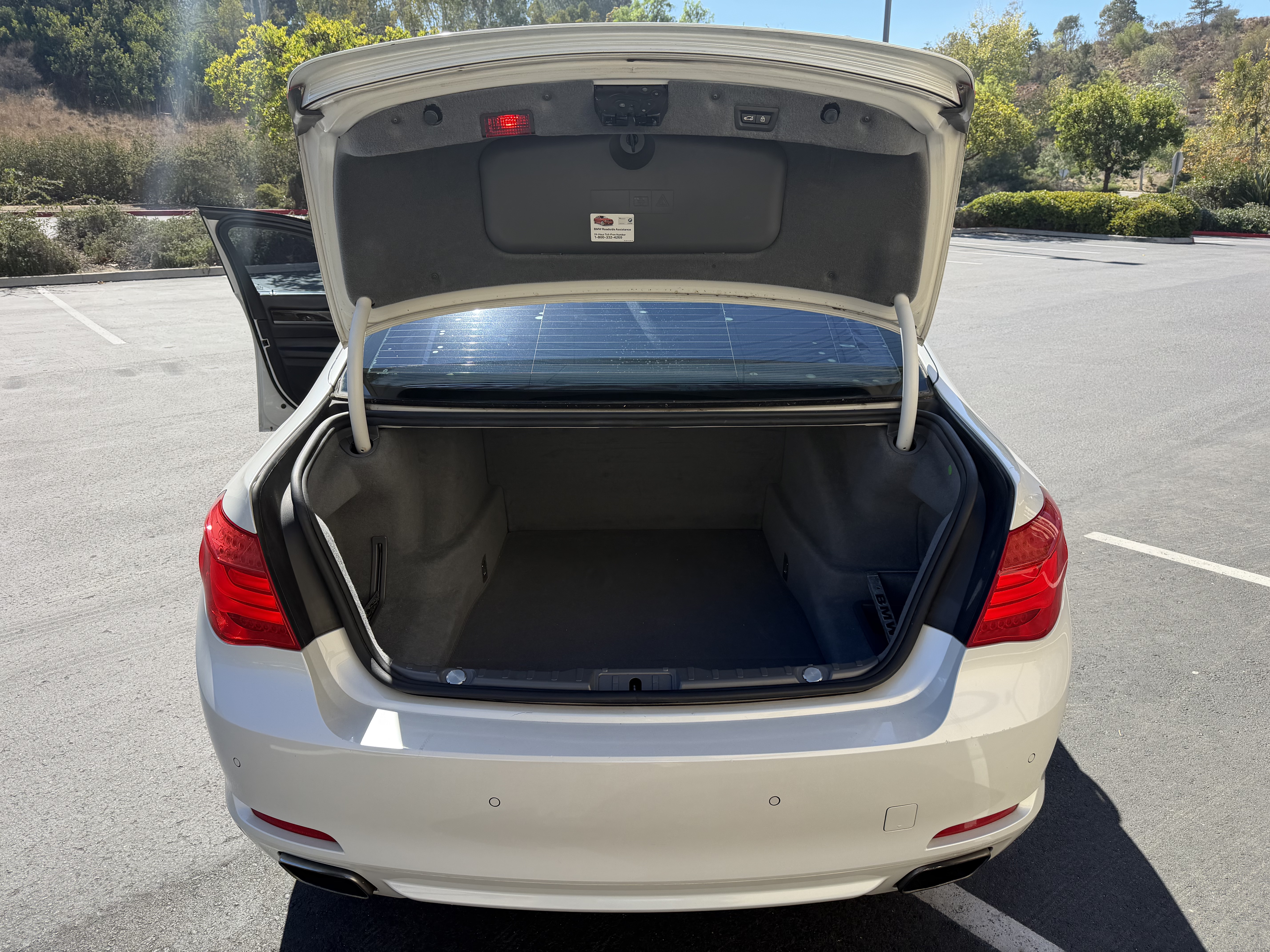 Used 2011 BMW 740Li RWD image 16