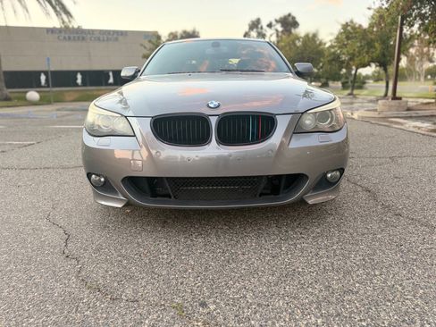 Used 2010 BMW 550i w/ M-Sport Package RWD image 15