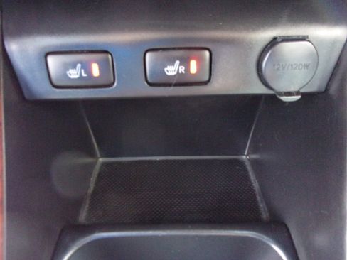 Used 2004 Toyota Camry XLE FWD image 11