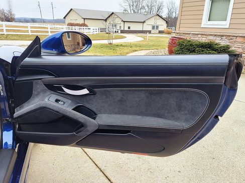 Used 2020 Porsche 718 Boxster Spyder image 44