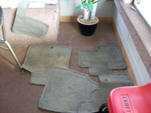 Used 2012 Chevrolet Traverse LS image 23