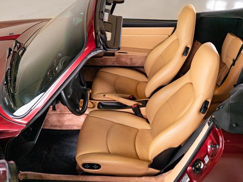 Used 1998 Porsche 911 Carrera Cabriolet RWD image 68