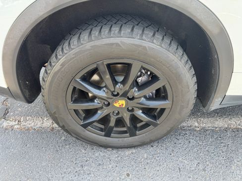 Used 2014 Porsche Cayenne AWD/4WD image 23