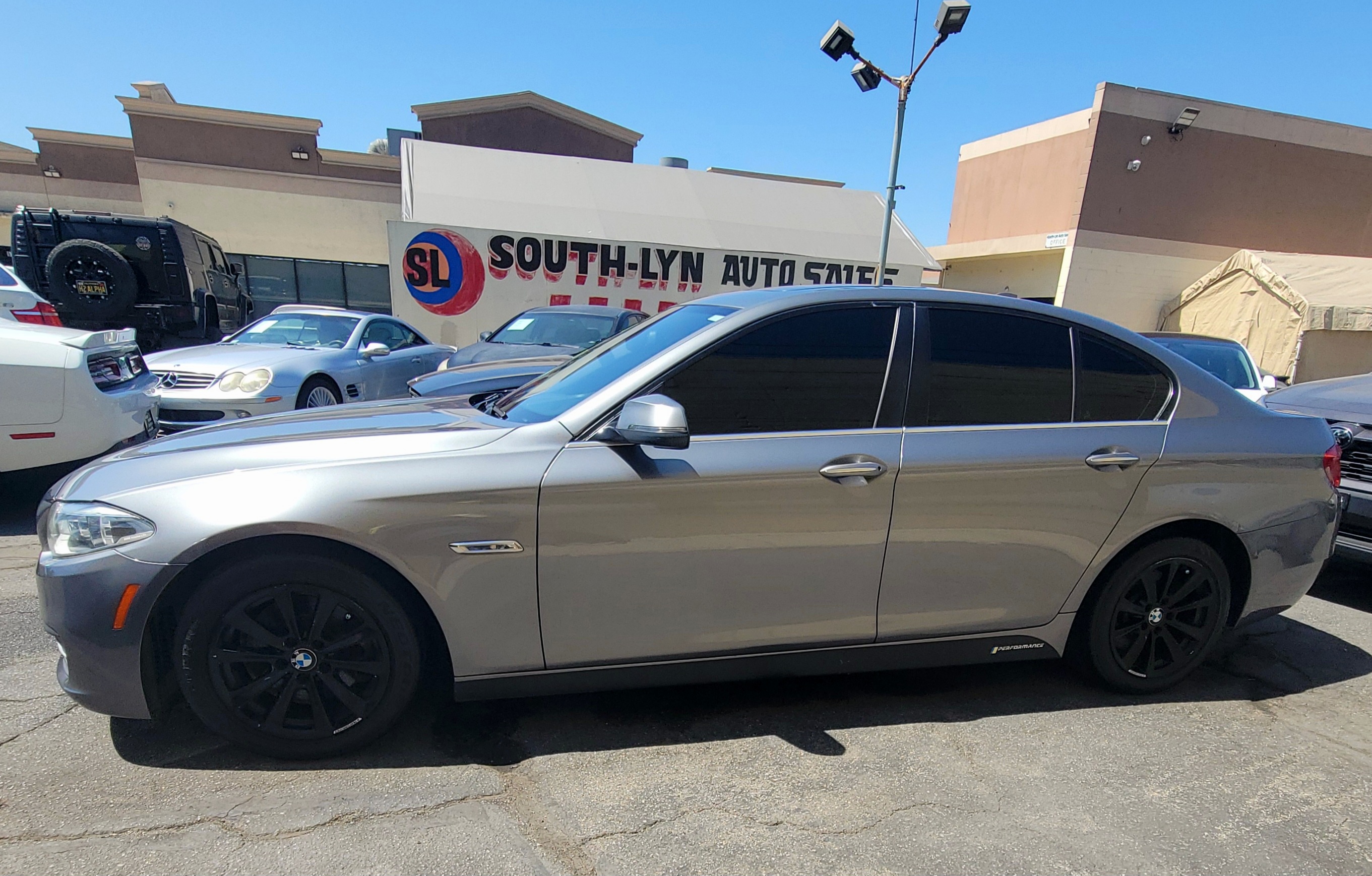 Used 2014 BMW 528i Sedan RWD image 2